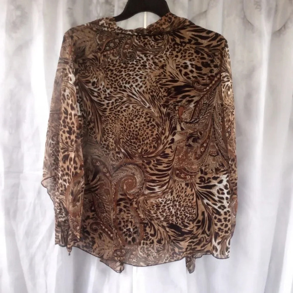 *Sara Michelle animal print top size 2x ( box AA ) - Picture 2 of 5